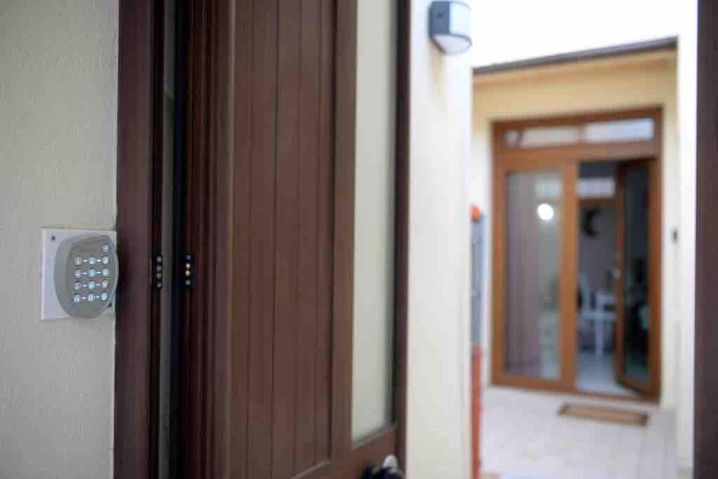 Stylish Loft Trivano Cagliari 2 Beds/2 Bath Exterior foto